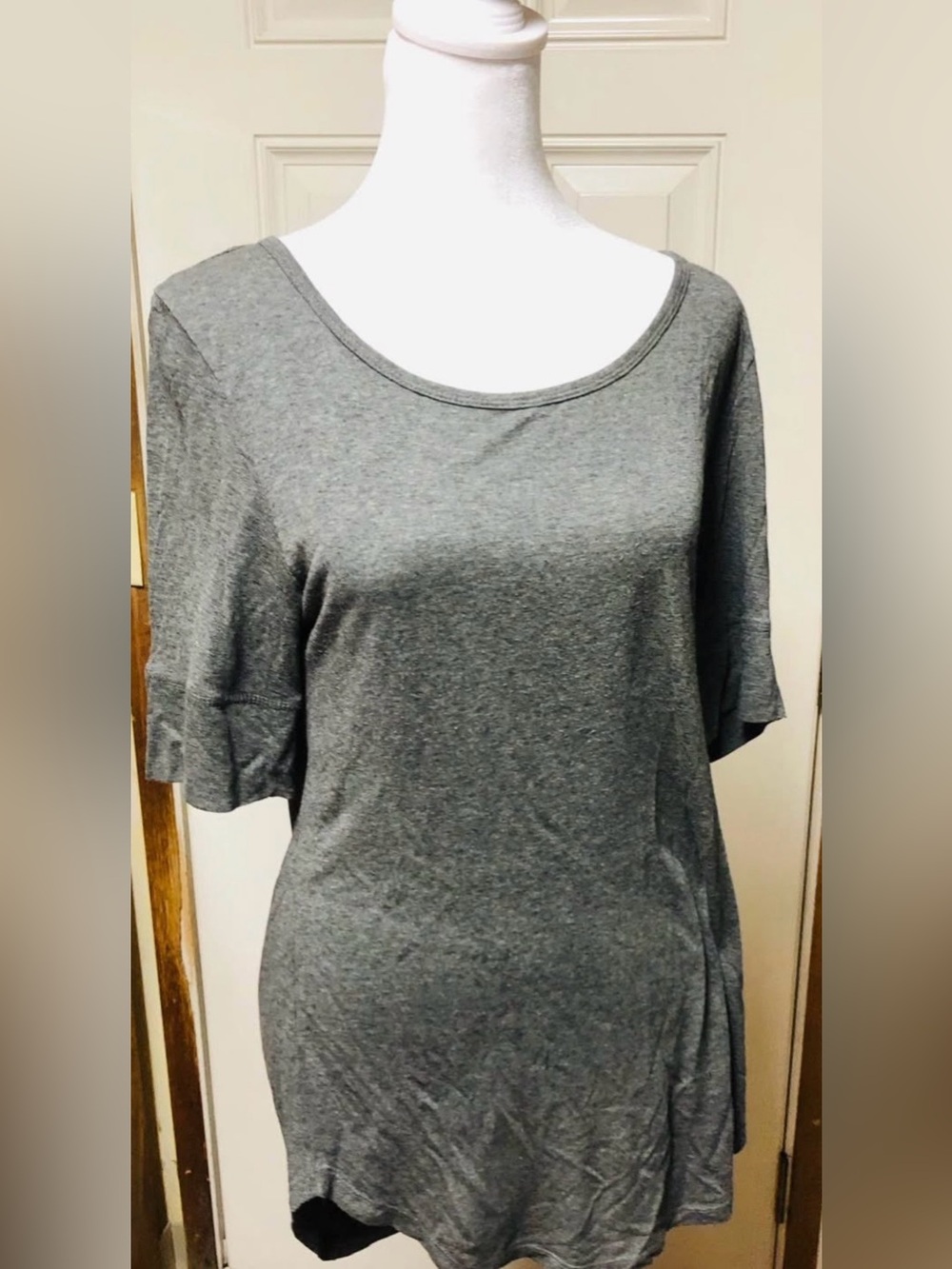 Women's Gray Scoop Neck Top - Classic Casual Tee